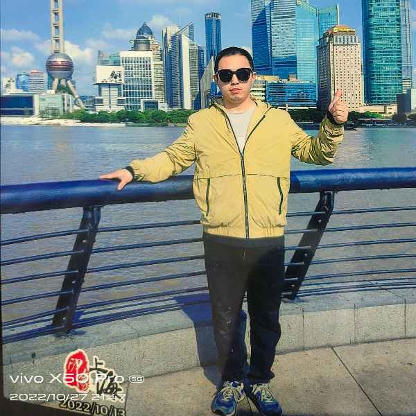 江苏32岁单身帅哥真诚找对象-黔东南征婚相亲网