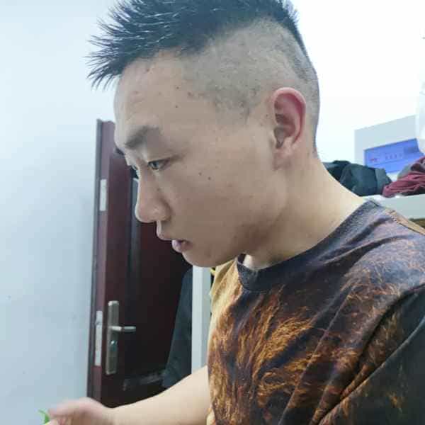 四川28岁单身帅哥真诚找对象-黔东南征婚相亲网
