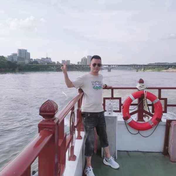 四川27岁单身帅哥真诚找对象-黔东南征婚相亲网
