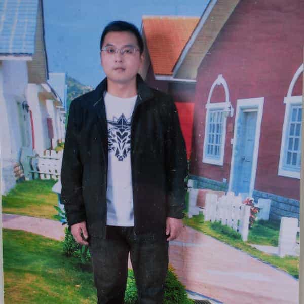 四川35岁单身帅哥真诚找对象-黔东南征婚相亲网