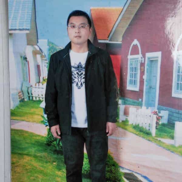 四川35岁单身帅哥真诚找对象-黔东南征婚相亲网