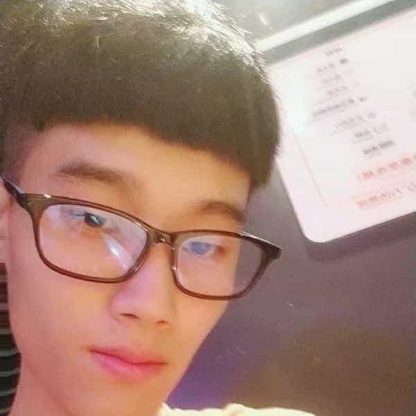 河南26岁单身帅哥真诚找对象-黔东南征婚相亲网