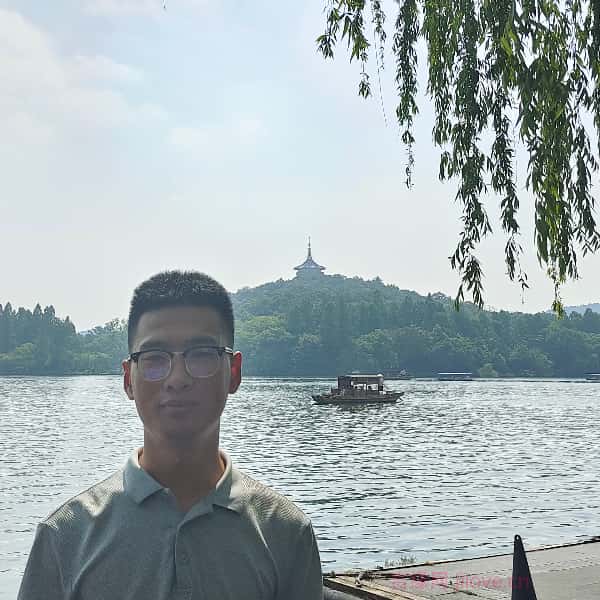 山东26岁单身帅哥真诚找对象-黔东南征婚相亲网