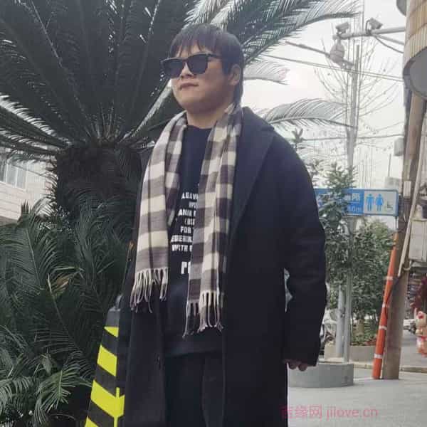 江西20岁单身帅哥真诚找对象-黔东南征婚相亲网